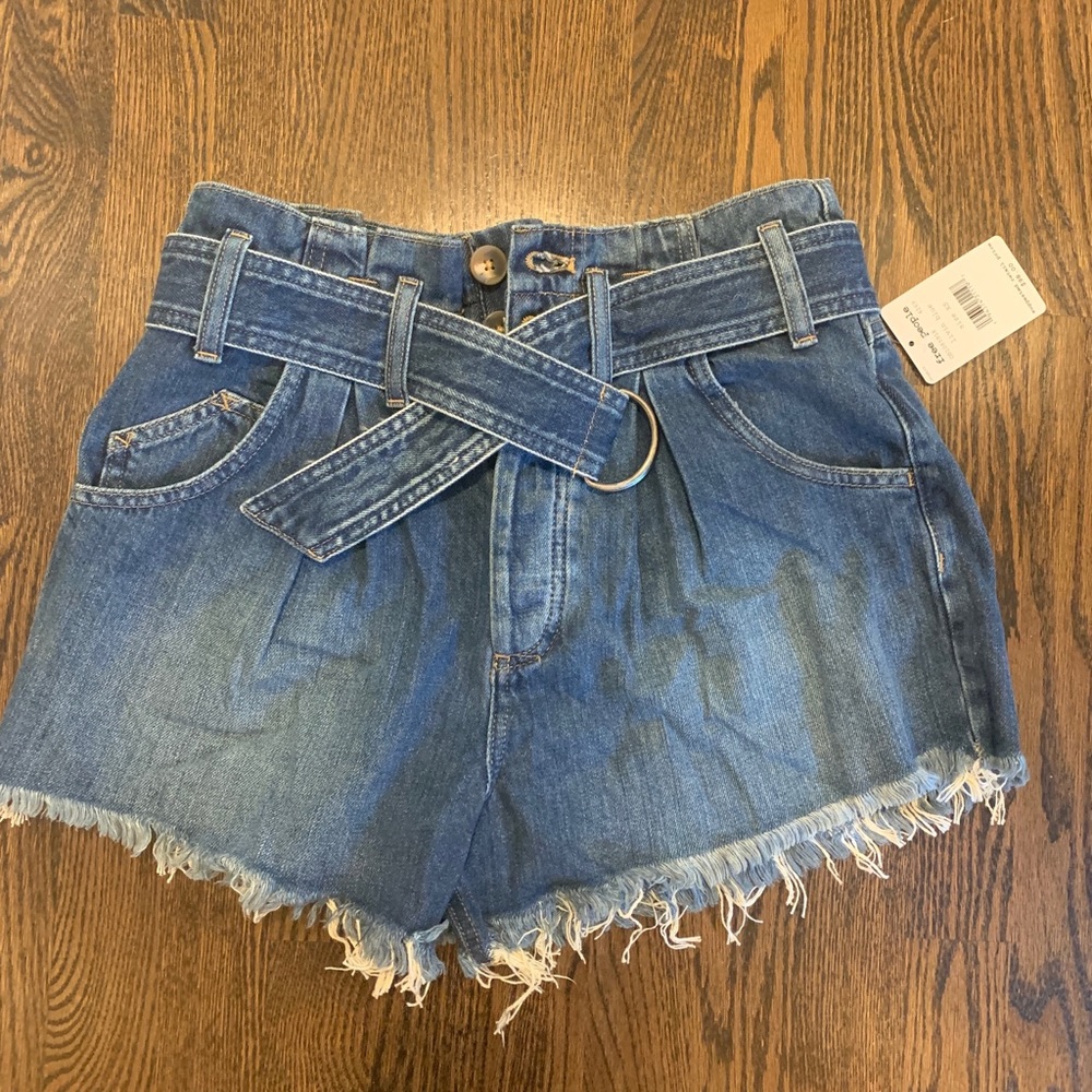 Free People high waisted shorts - Picture 3 of 6